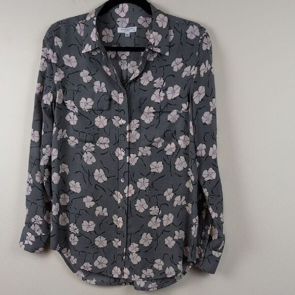 Equipment Femme Silk Floral Gray Button Front Women's Blouse Top Size S - Picture 2 of 12
